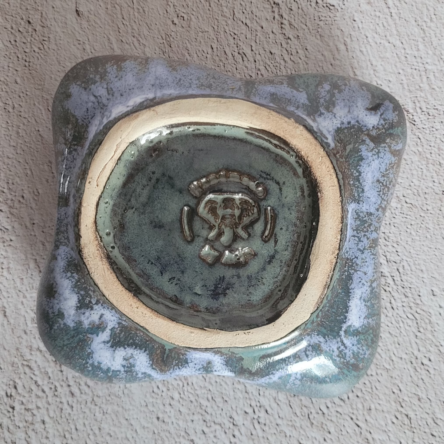 Dekoschale aus Ton - handgefertigt