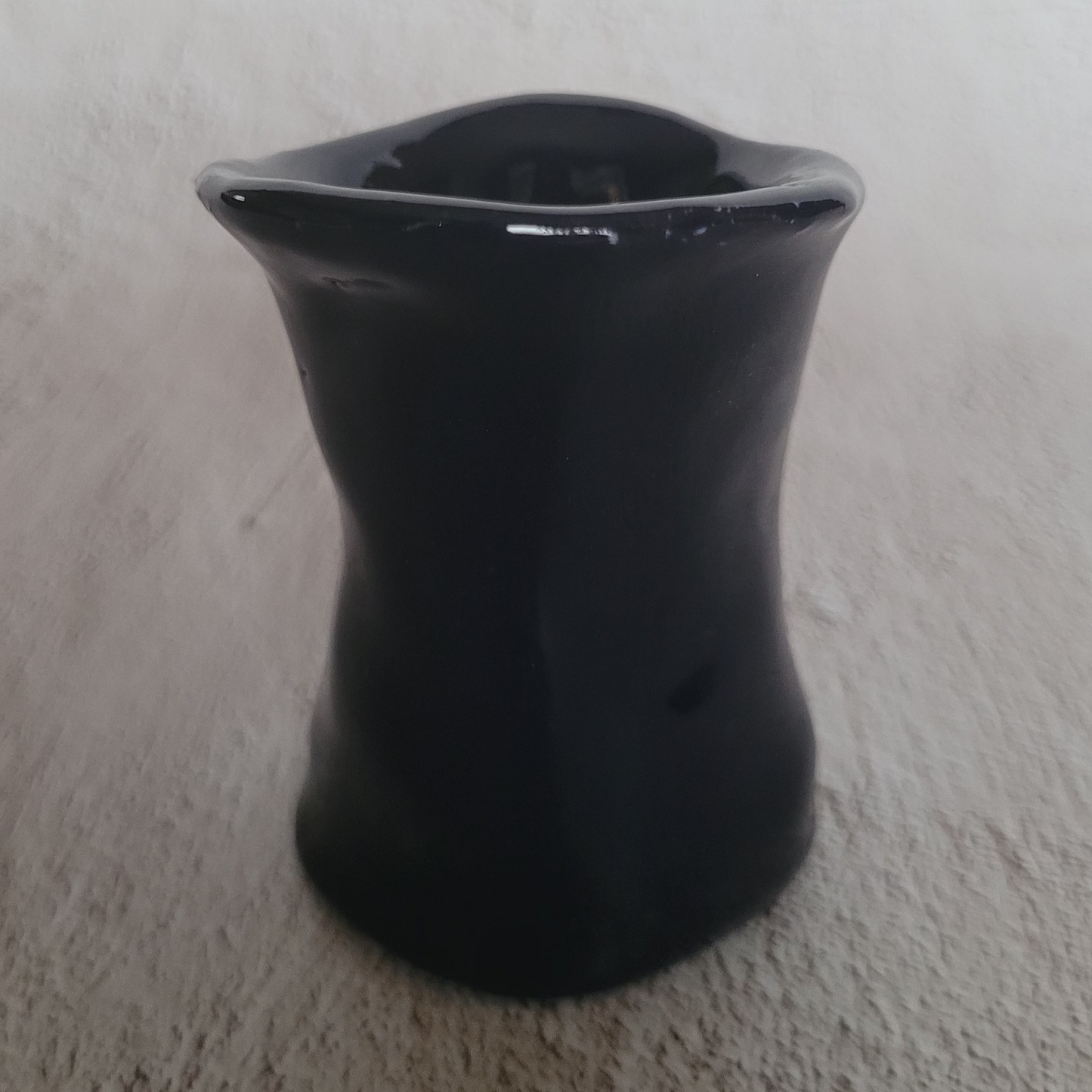 Vase aus Ton - handgefertigt