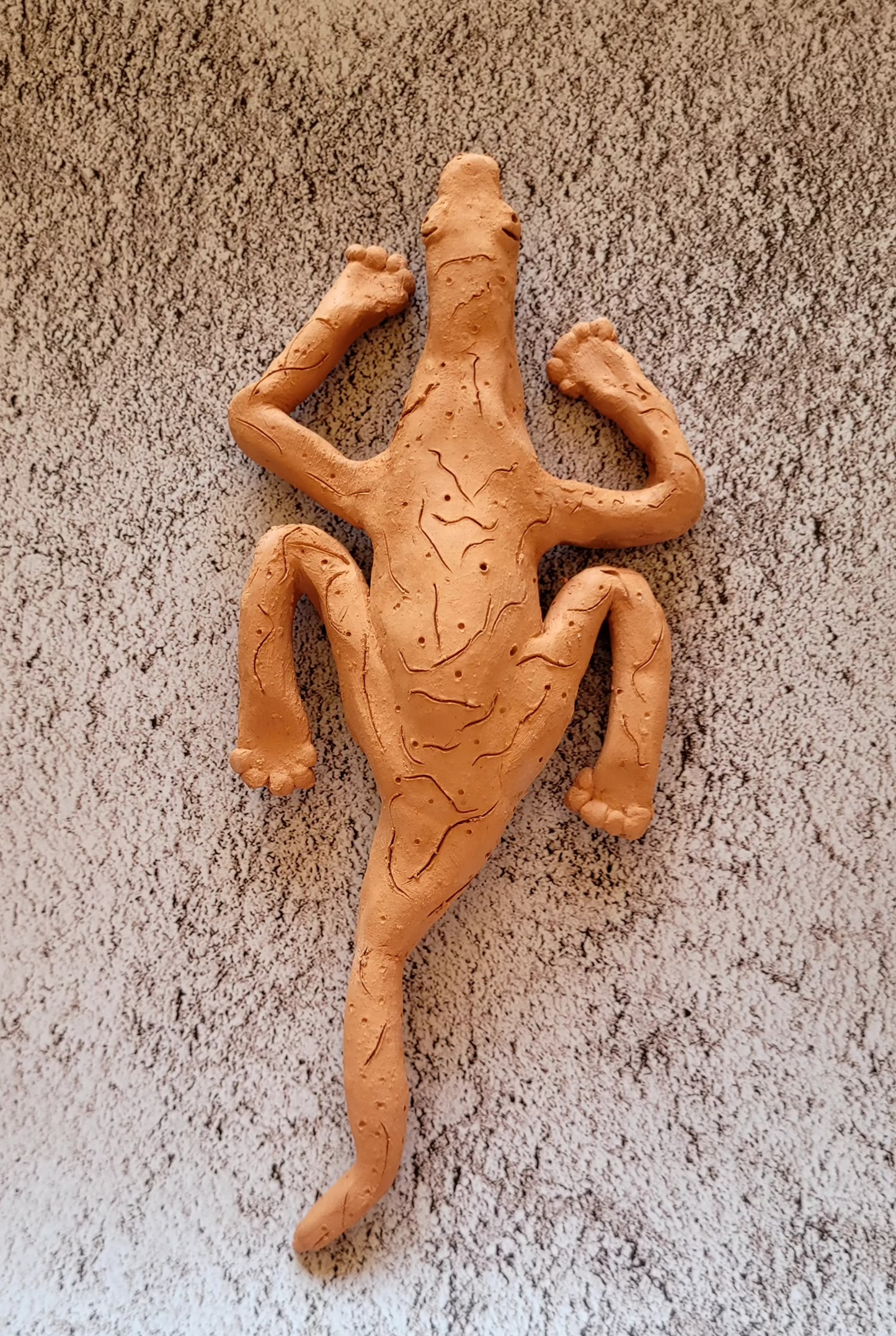 Gecko aus Ton - handgefertigt