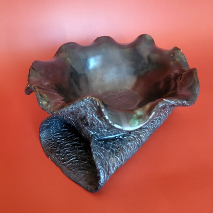 Bowl with foot made of clay - handmade