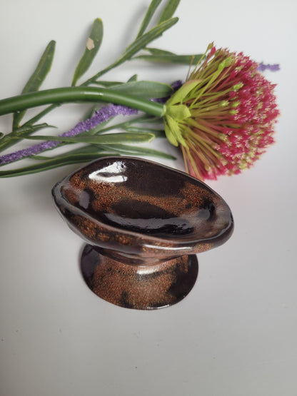 Special egg cup horizontal – handmade ceramic, glazed.