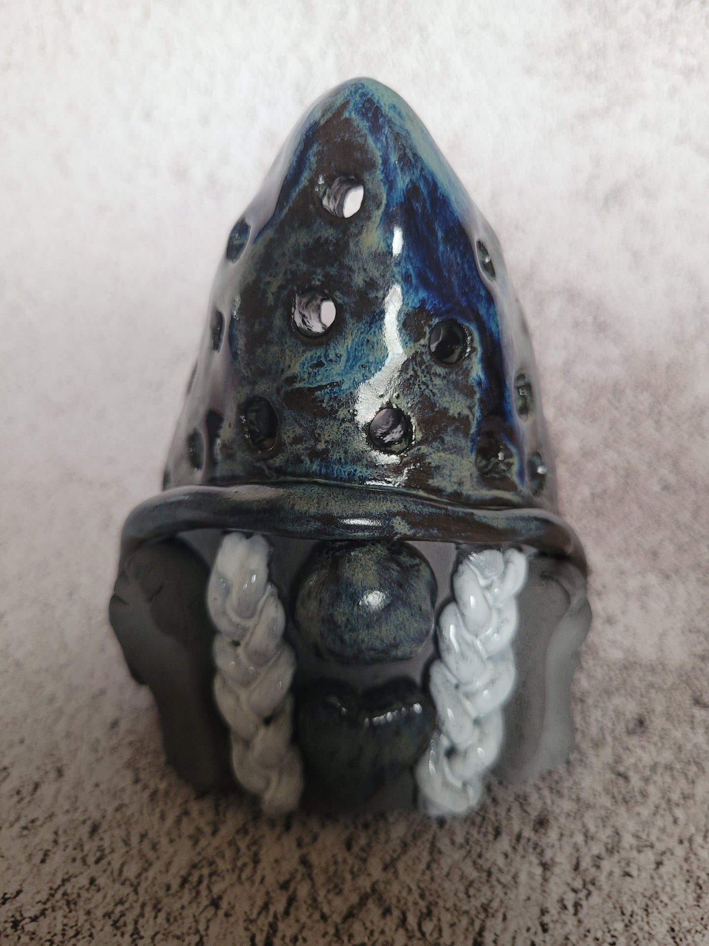 Teelicht Wichtel handgefertigt aus Ton