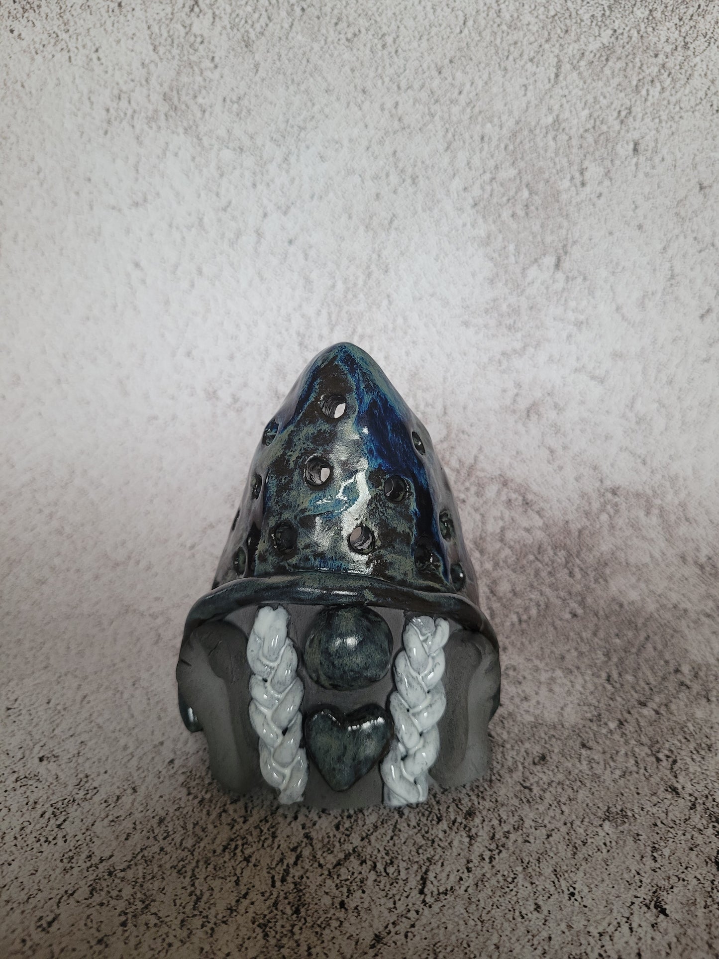 Teelicht Wichtel handgefertigt aus Ton