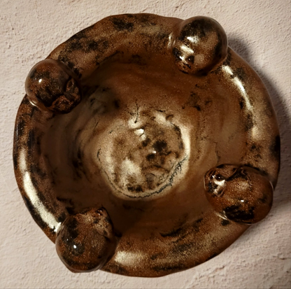 Bowl with clay heads - handmade