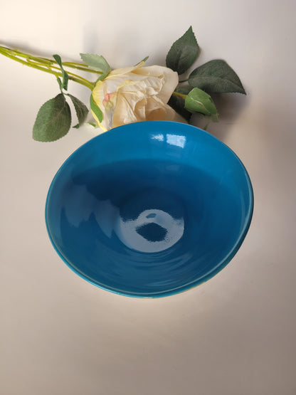 Keramik-Set in Ozeanblau, bestehend aus Becher und Müslischale, handgedreht und einzigartig